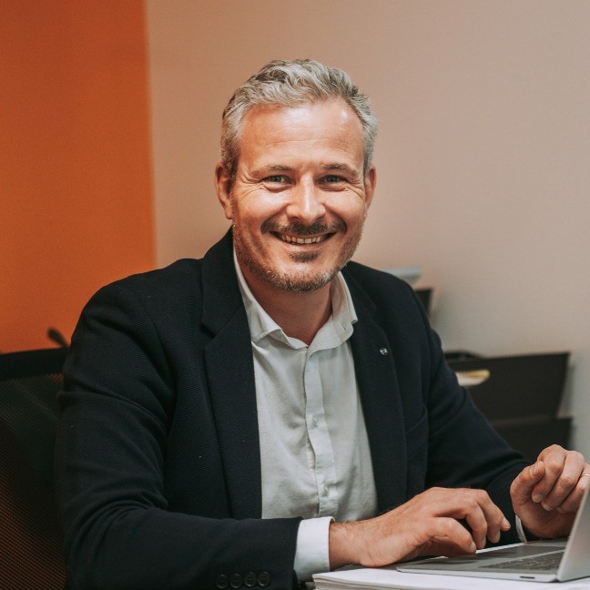 JONATHAN AOUT