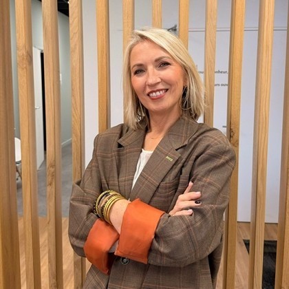 JULIE LAURIE