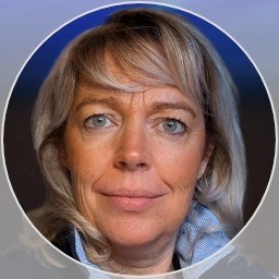RAPHAELLE  PAGE