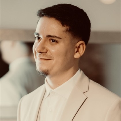 Damien De Almeida